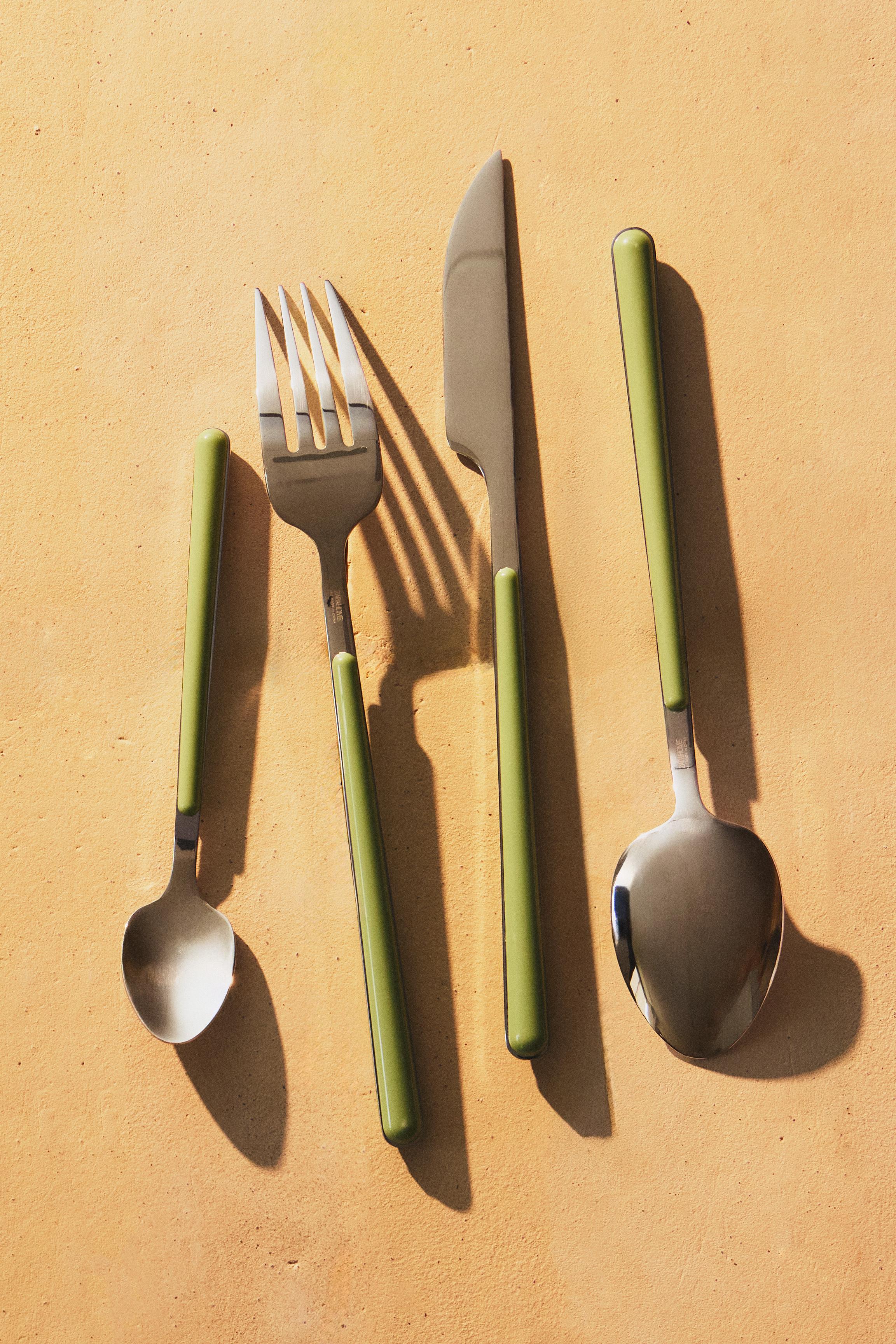 GREEN HANDLE CUTLERY SET (SET OF 4)